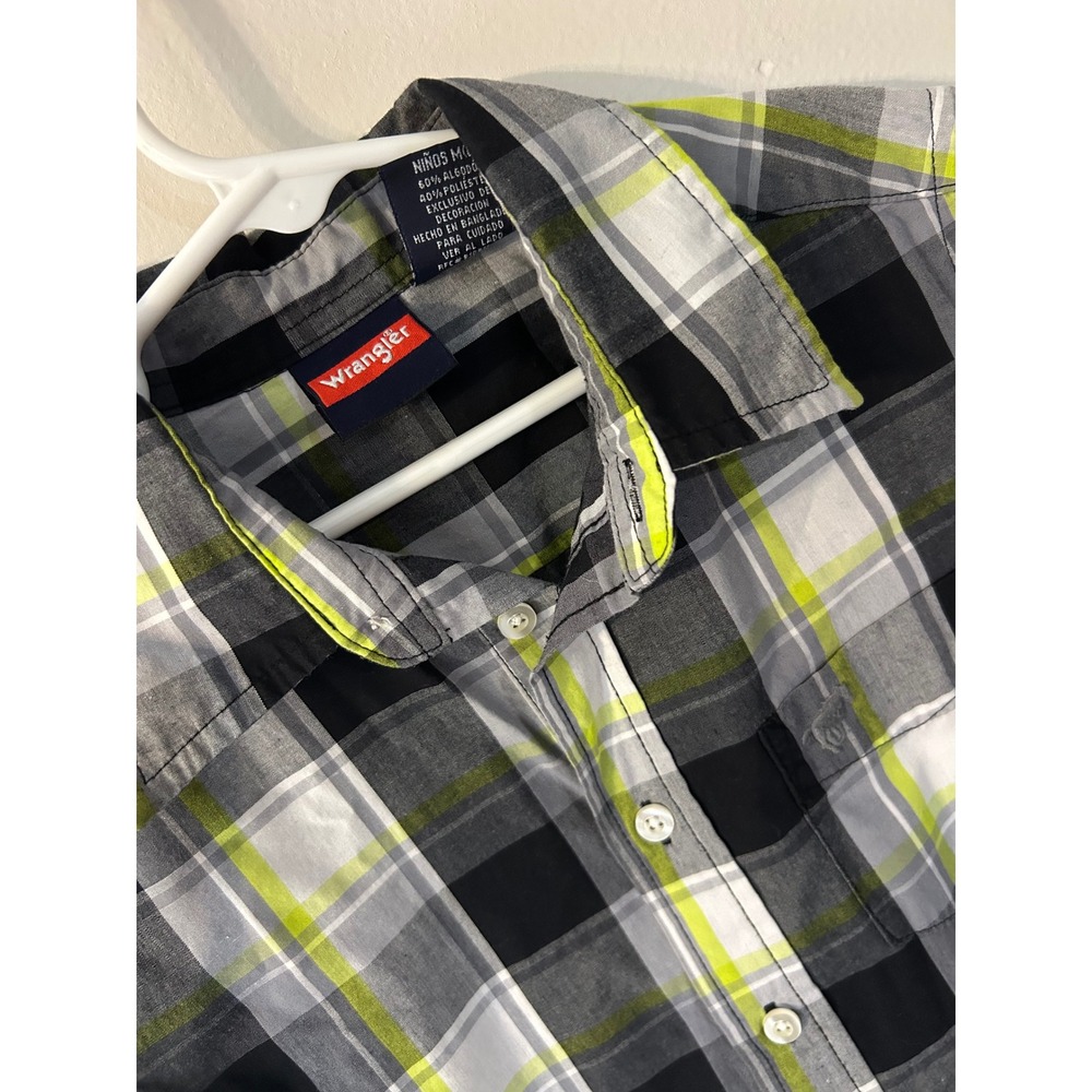 Wrangler Boys M 8 Short Sleeve Button Down Plaid Shirt Black Lime Green BS56036
